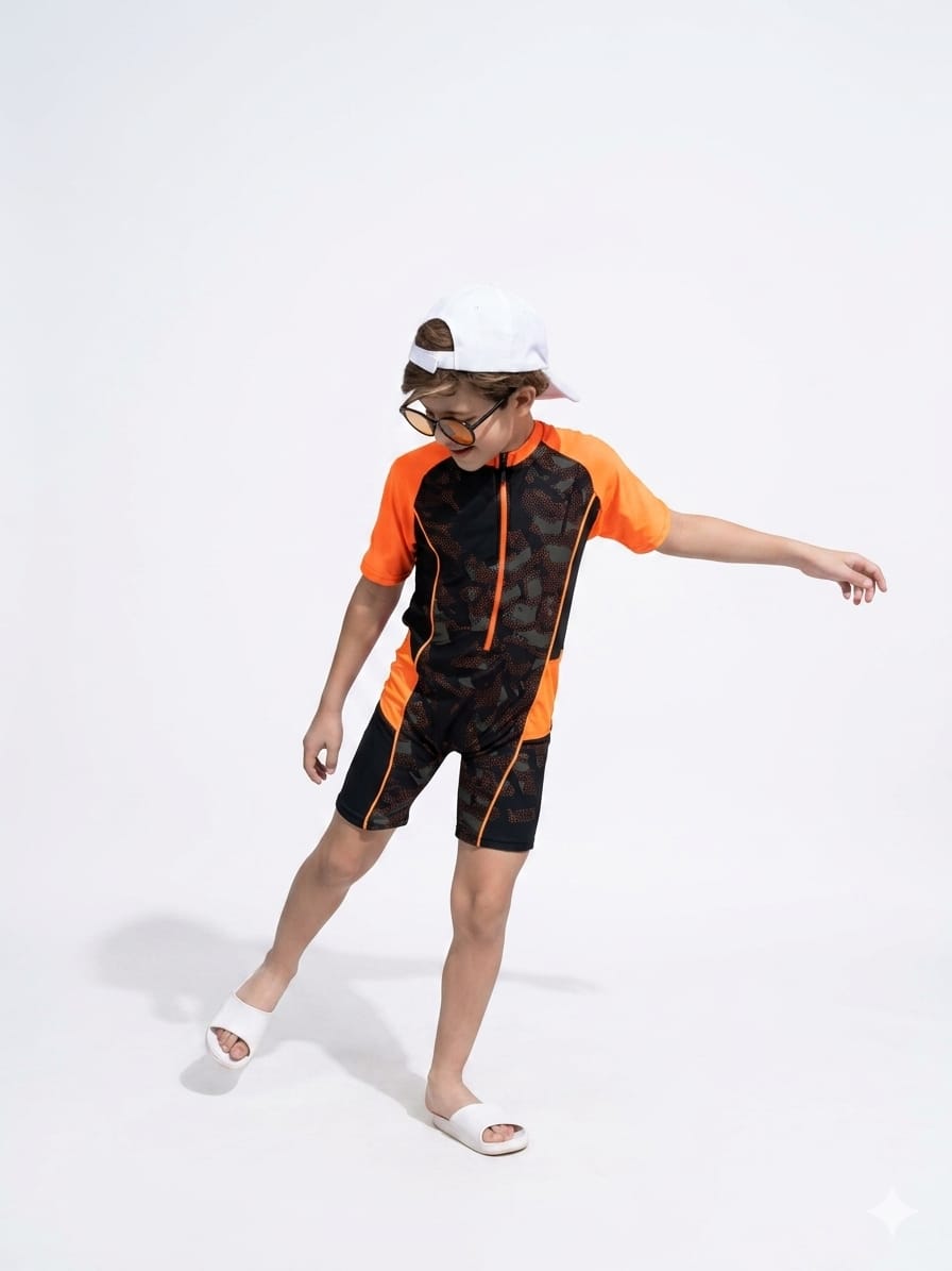 Children's one-piece swimsuit with short sleeves and a zipper